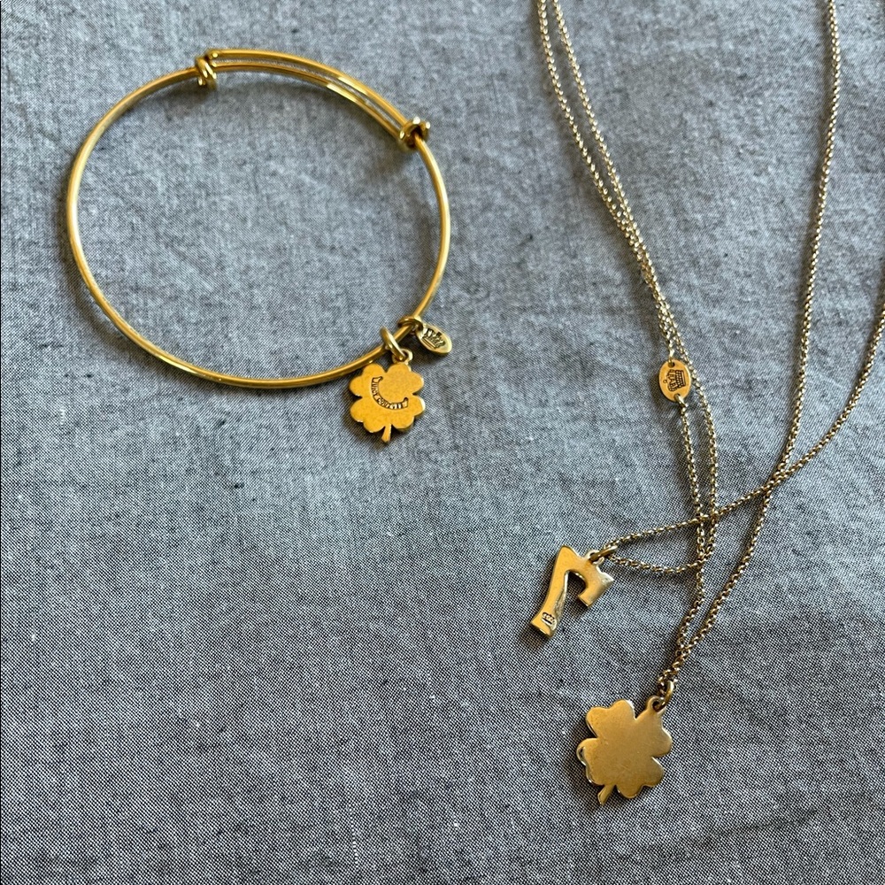 Juicy couture, clover wish necklace and bangle - Picture 10 of 12
